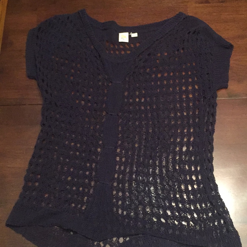 Women’s small navy sweater. Perfect over a cami